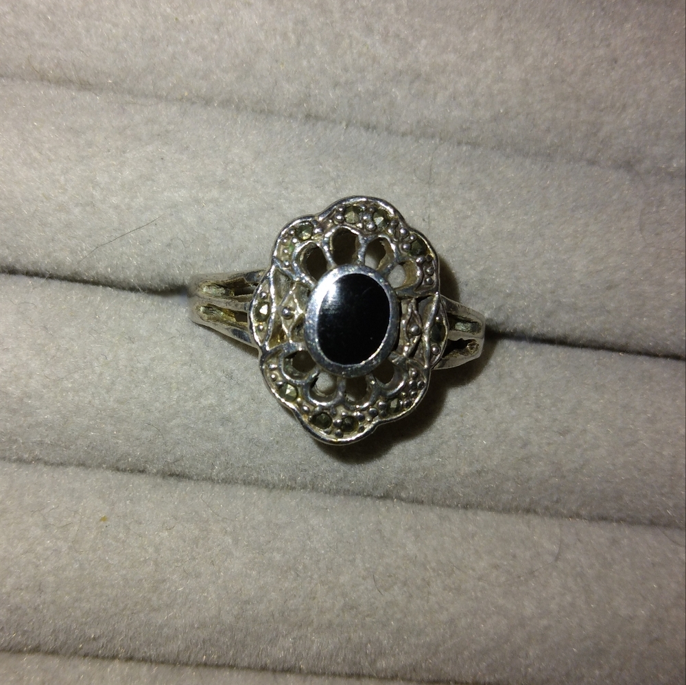 Silver ring black stone size 8.5